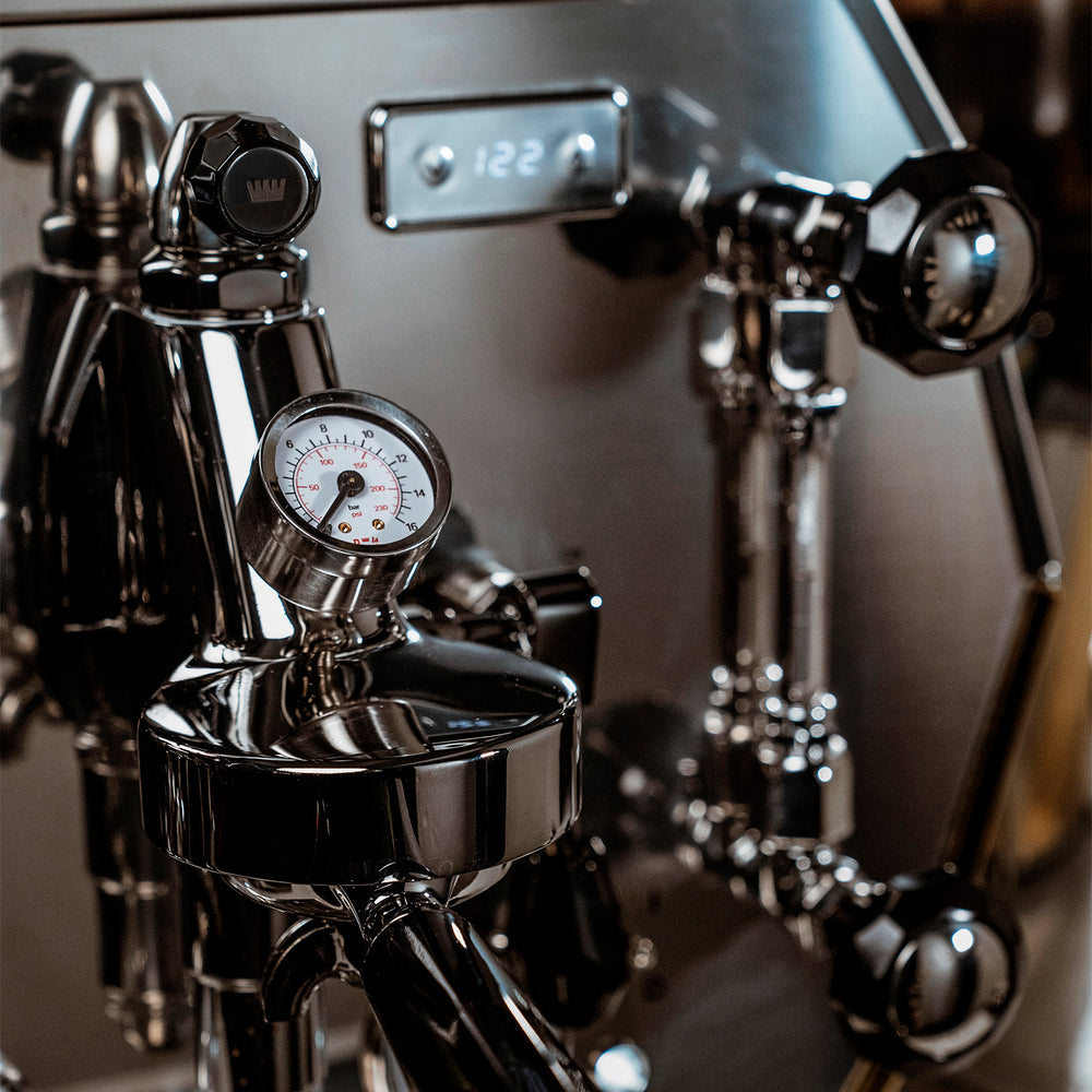 La Pavoni Diamantina espresso machine ambiance