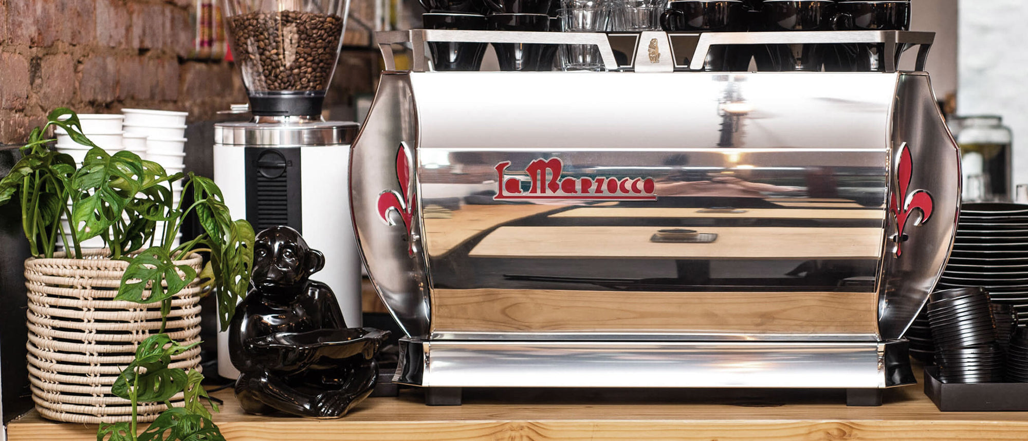 An in-depth review of the exquisite La Marzocco GB5 S: mastering the art of fine coffee making