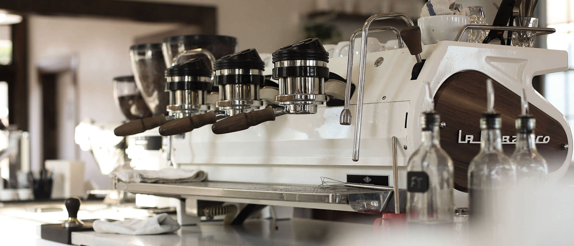 Exploring the cutting-edge features of the La Marzocco Strada AV: an in-depth review