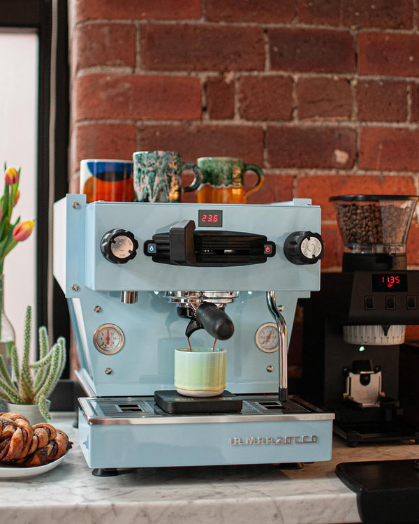 Unveiling the La Marzocco Linea Mini R: a comprehensive review and ana ...